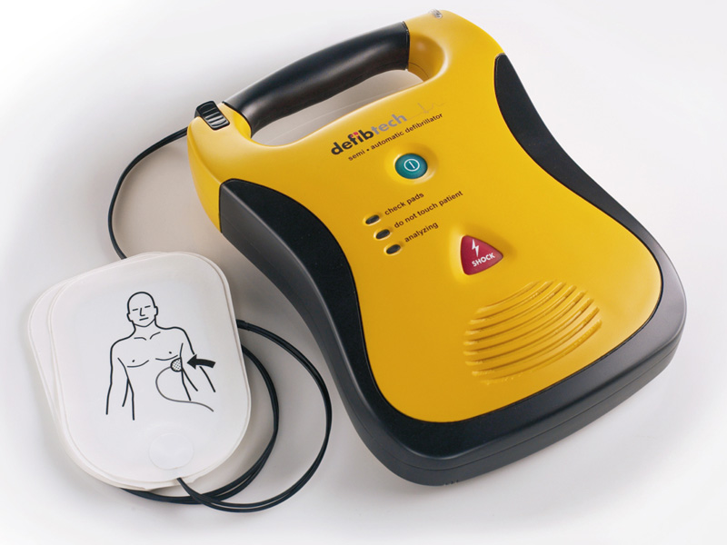 ROMA CITTA' CARDIOPROTETTA-Aiutaci ad acquistare defibrillatori da posizionare nelle strade della città